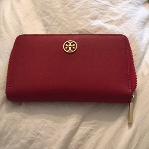Tory Burch wallet